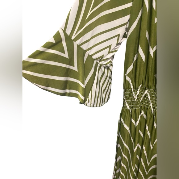 Green and White Chevron Women's Dress 3X - Picture 3 of 4